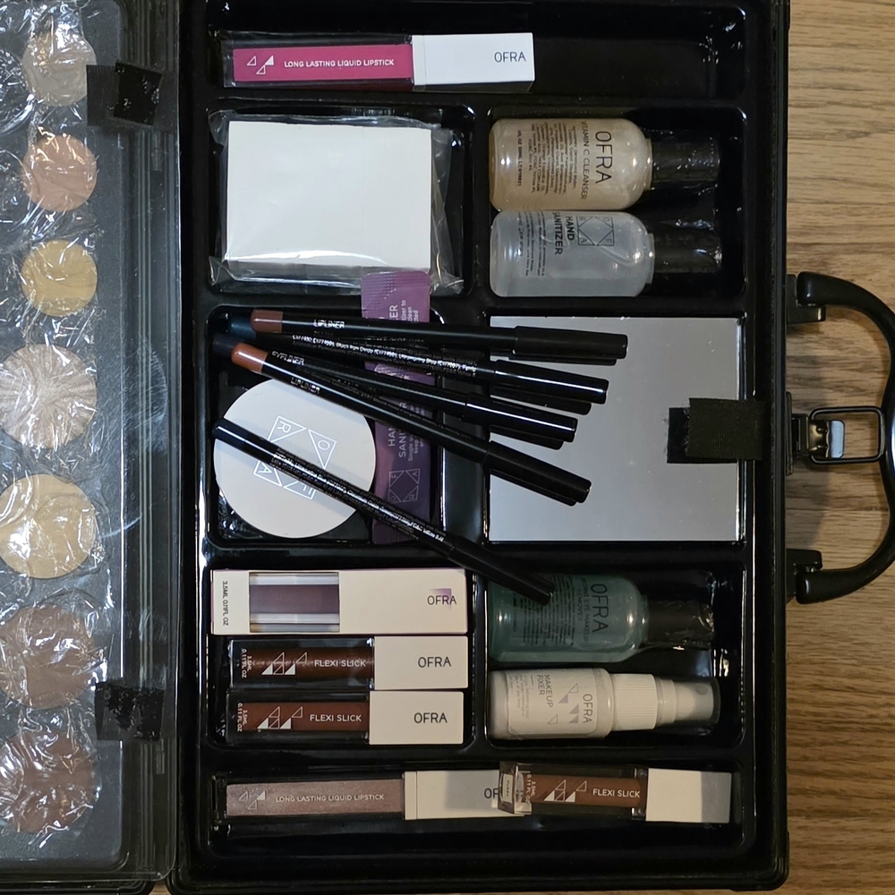 OFRA Women's Makeup Set with Black and Brown Shades